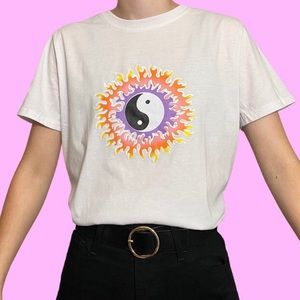 Blazing Yin Yang Design T-shirt